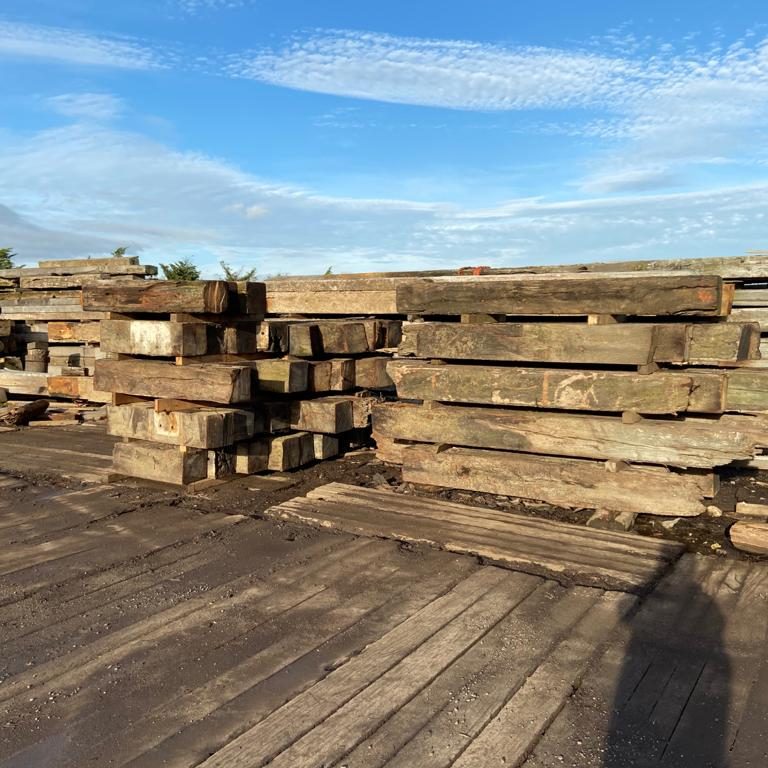Ashwells Reclaimed Timber - Yard